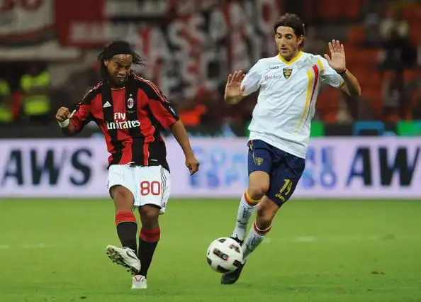 年轻球员亲 年轻球员亲